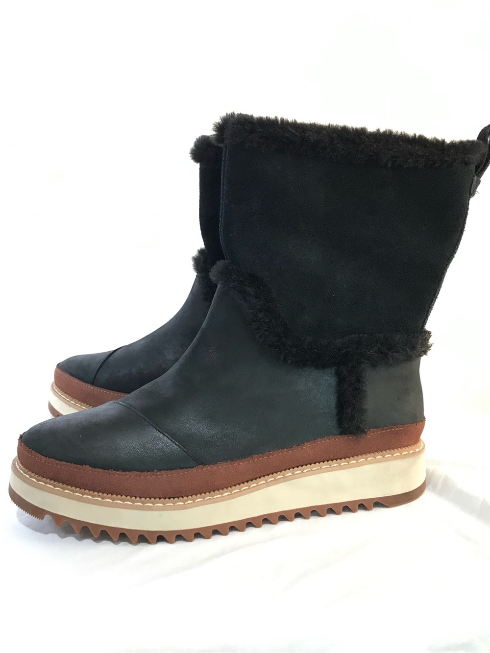 TOMS Makenna Mid-Calf Suede  and Leather Winter Boot size 7 - Picture 5 of 11